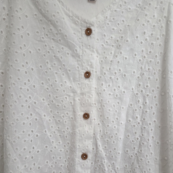 White Eyelet Button-Up Top - Picture 2 of 5